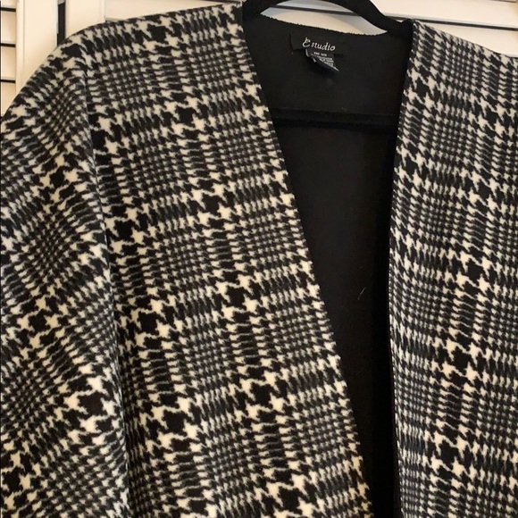 Shall - Picture 4 of 5